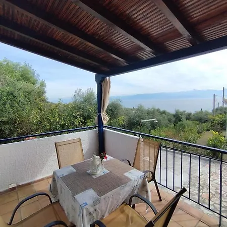 Διαμέρισμα Takis Haikos House Two Minutes Walk To The Peroulia Βουνάρια