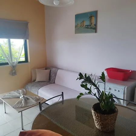 Διαμέρισμα Takis Haikos House Two Minutes Walk To The Peroulia Βουνάρια